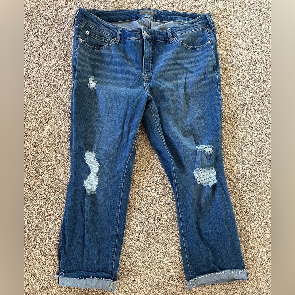 Torrid distressed boyfriend jeans - size 18